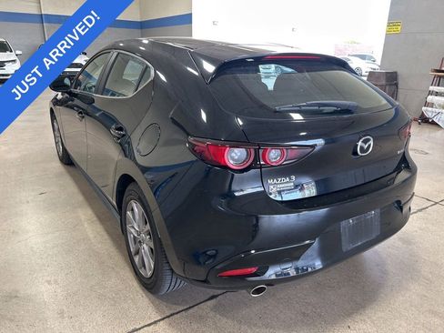 Used 2021 MAZDA MAZDA3 s image 4
