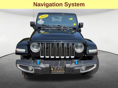 Used 2023 Jeep Wrangler Unlimited Sahara w/ Cold Weather Group AWD/4WD image 4