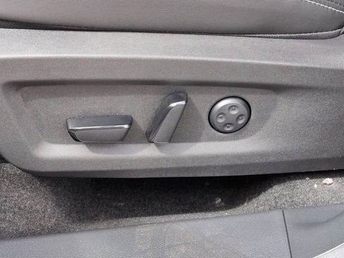 New 2026 Nissan Murano Platinum image 16