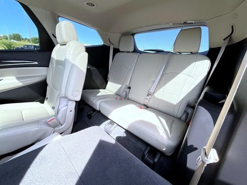 Certified 2021 Buick Enclave Premium w/ Sun and Sites Package AWD/4WD image 20