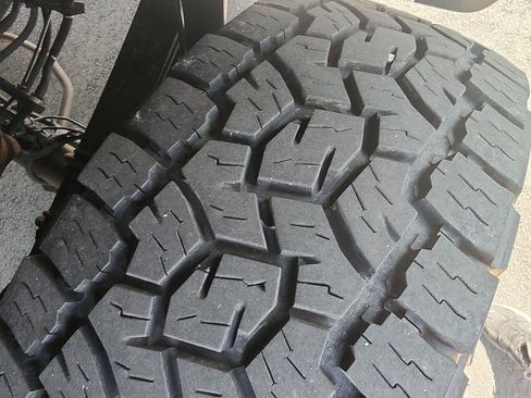 Used 2020 Ford F150 Lariat w/ Trailer Tow Package image 10