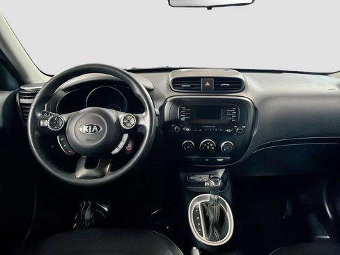 Used 2015 Kia Soul + FWD image 21