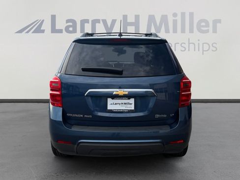 Used 2017 Chevrolet Equinox LT w/ Convenience Package AWD/4WD image 4
