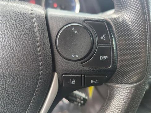 Used 2017 Toyota Corolla LE FWD image 13