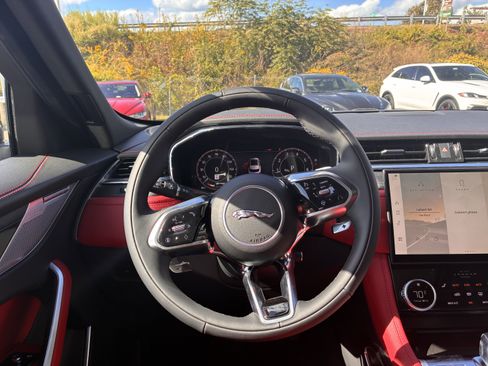 Used 2026 Jaguar F-PACE R-Dynamic S image 12