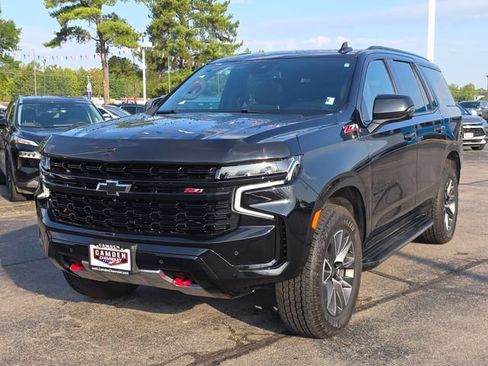 Used 2023 Chevrolet Tahoe Z71 w/ Luxury Package AWD/4WD image 5