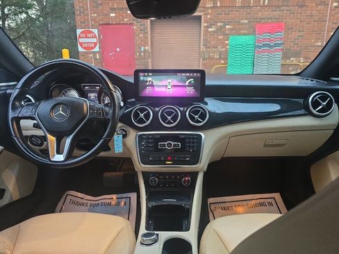 Used 2014 Mercedes-Benz CLA 250 CLA 250 4dr Sedan w/ Premium 1 Package image 12