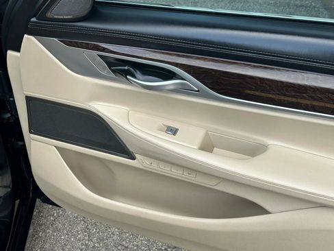 Used 2019 BMW 740i w/ Executive Package RWD image 20