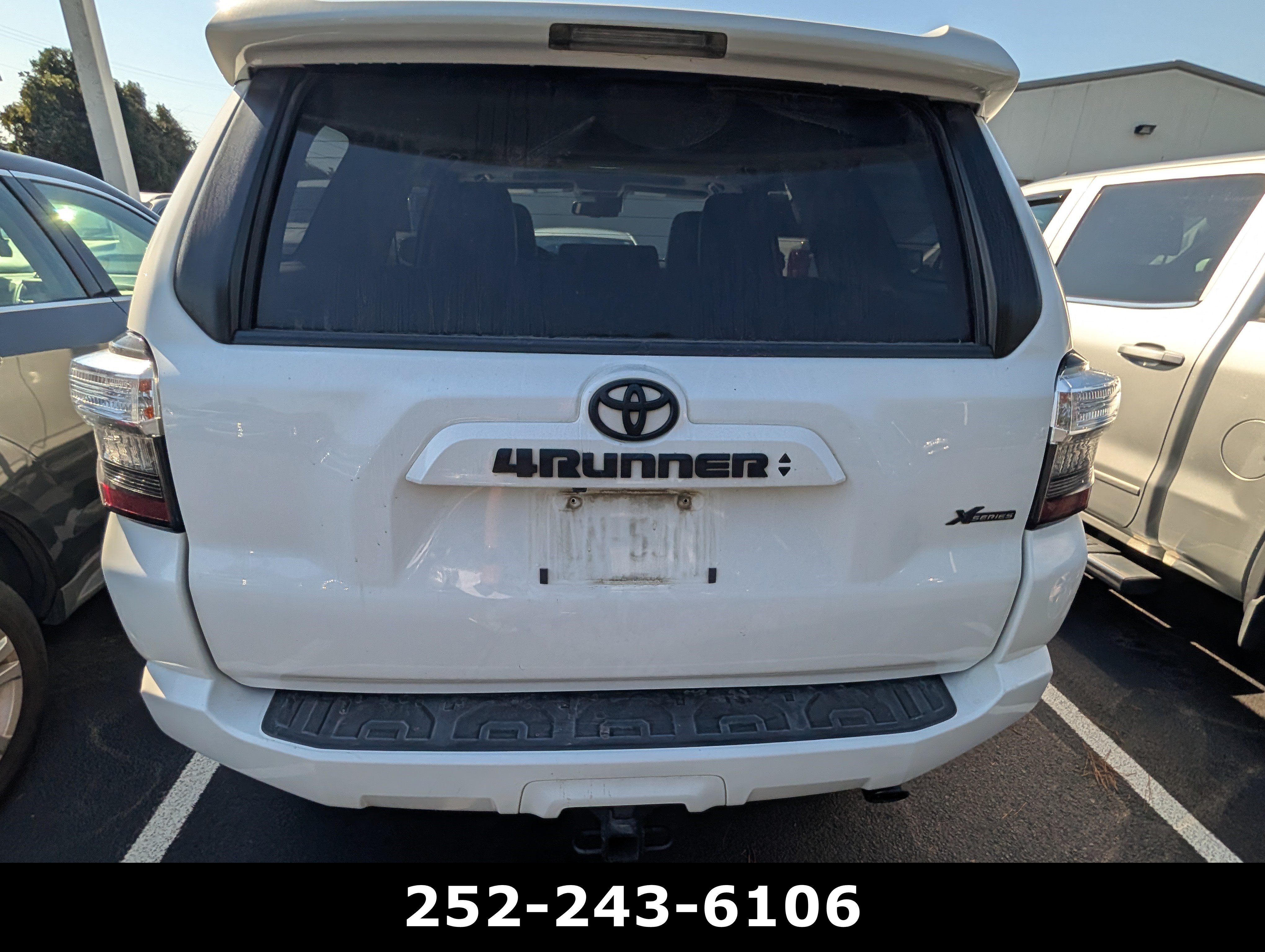 Used 2023 Toyota 4Runner SR5 Premium w/ Moonroof Package AWD/4WD image 5
