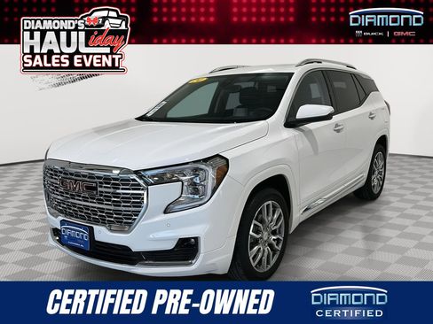 Used 2024 GMC Terrain Denali image 1