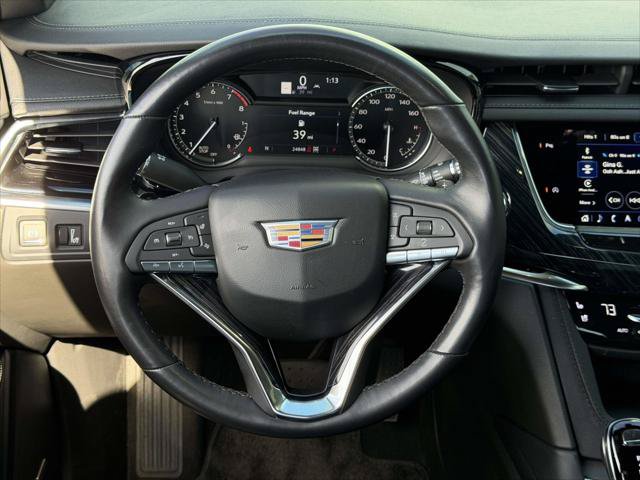Used 2024 Cadillac XT6 Premium Luxury AWD/4WD image 17