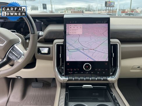 Used 2025 GMC Yukon XL Denali w/ Denali Reserve Package image 31