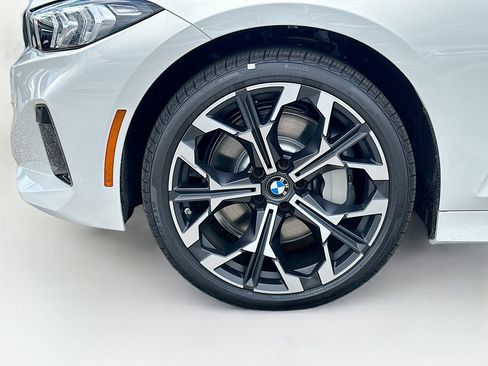 New 2025 BMW 330i Sedan image 27