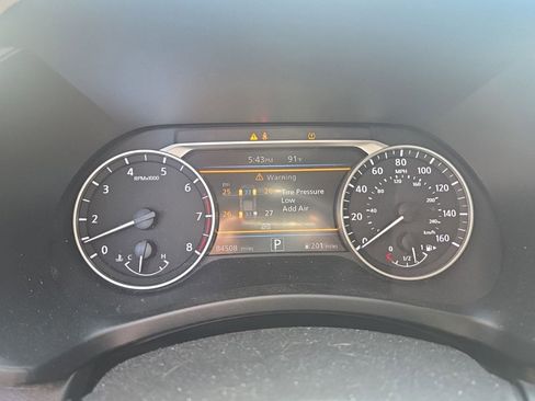 Used 2021 Nissan Sentra SV FWD image 5
