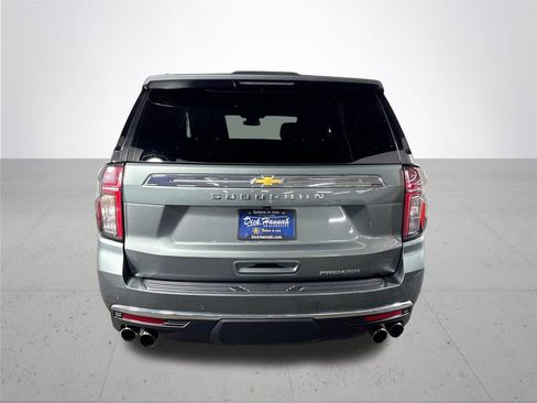 Used 2023 Chevrolet Suburban Premier image 7