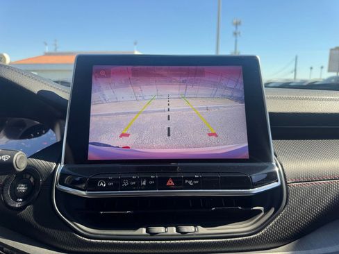 Used 2025 Jeep Compass Trailhawk image 17