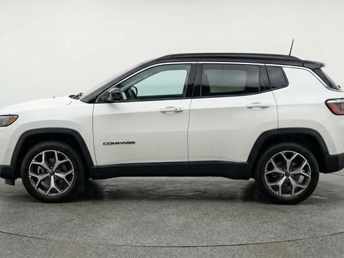 Used 2025 Jeep Compass Limited image 5