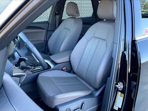 Certified 2025 Audi Q5 Premium w/ Convenience Package image 7