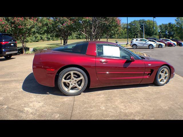 Used 2003 Chevrolet Corvette Coupe w/ Preferred Equipment Group RWD image 3
