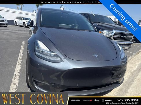 Used 2021 Tesla Model Y Long Range AWD/4WD image 2