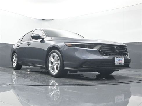 Used 2024 Honda Accord LX image 13
