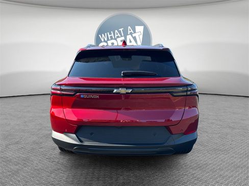 New 2026 Chevrolet Equinox EV LT image 4
