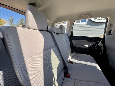 Used 2018 Subaru Forester 2.5i w/ Alloy Wheel Package image 20