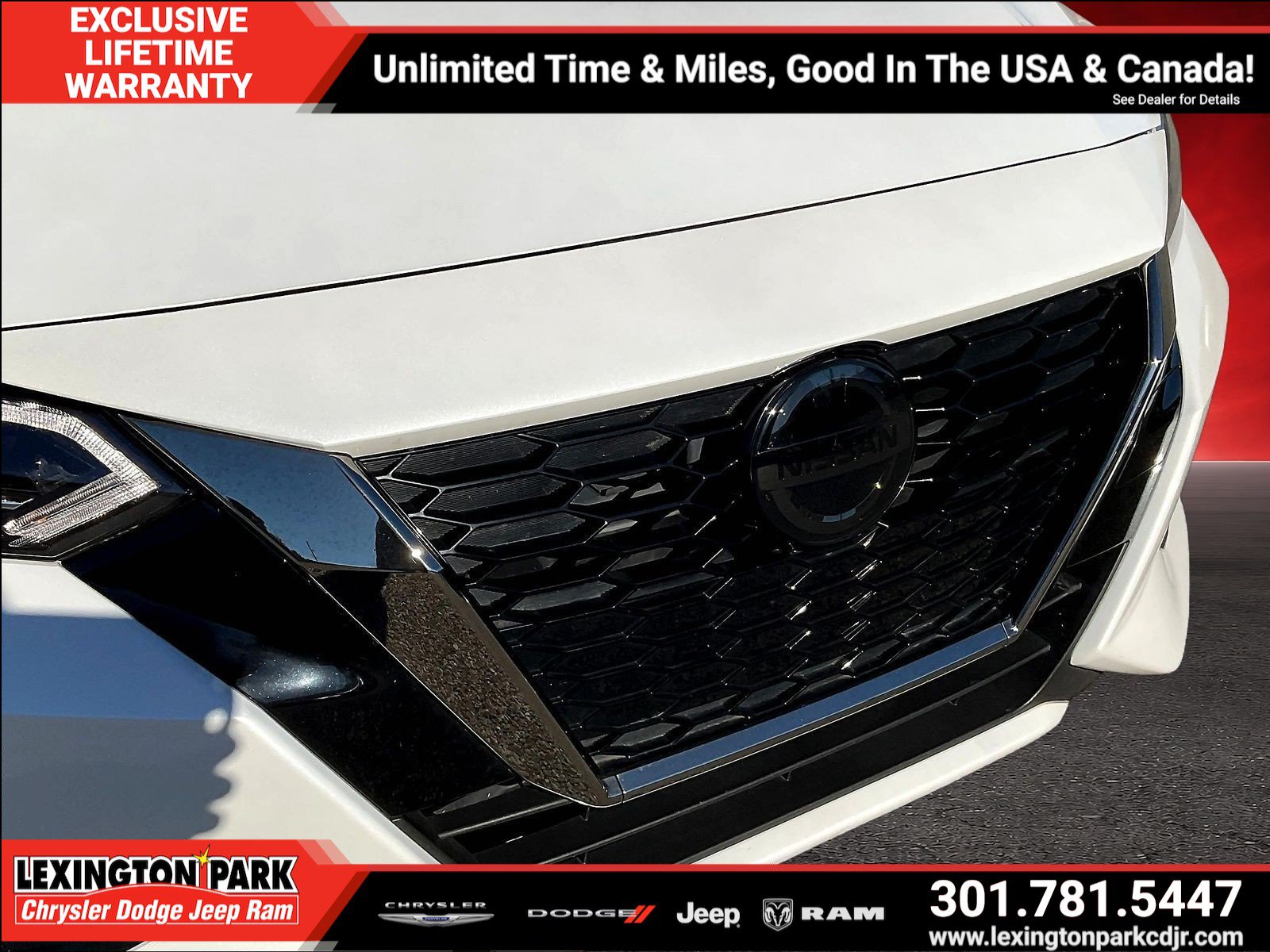 Used 2023 Nissan Sentra SR w/ SR Premium Package FWD image 32
