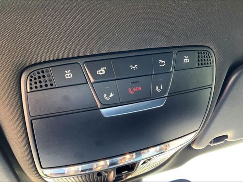 Used 2018 Mercedes-Benz GLC 300 image 30