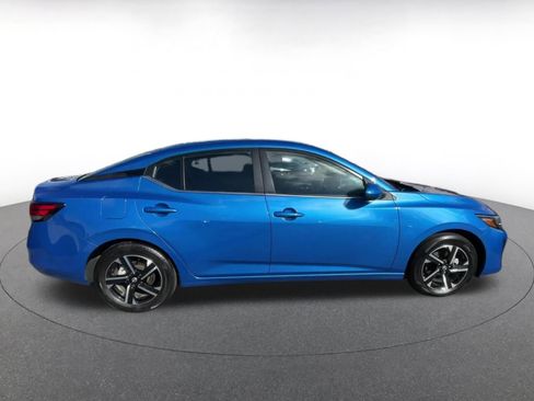 Used 2025 Nissan Sentra SV image 16