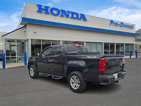 Used 2022 Chevrolet Colorado LT w/ Safety Package image 6