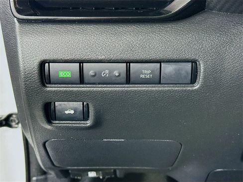 Certified 2022 Nissan Sentra SV w/ All-Weather Package image 19