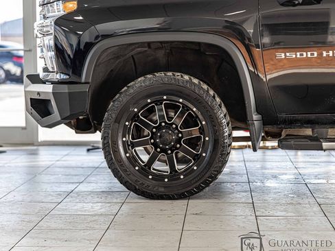 Used 2023 Chevrolet Silverado 3500 High Country w/ Z71 Off-Road Package image 8