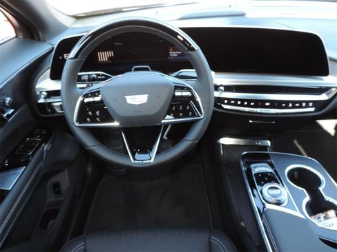 New 2026 Cadillac Lyriq Premium Luxury image 18