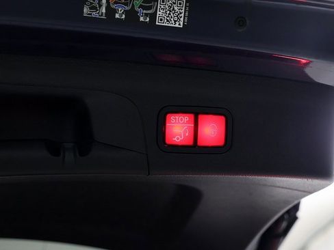 Certified 2024 Mercedes-Benz GLE 350 4MATIC image 32