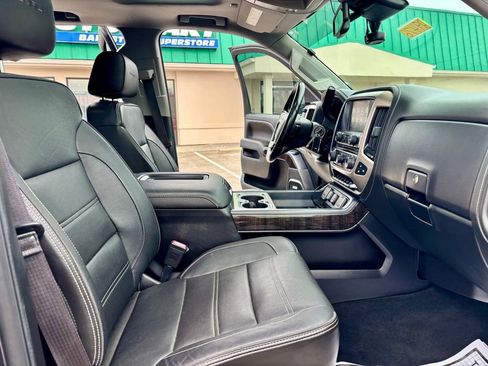 Used 2016 GMC Sierra 3500 Denali w/ Duramax Plus Package image 15