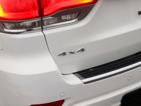 Used 2018 Jeep Grand Cherokee Overland image 7