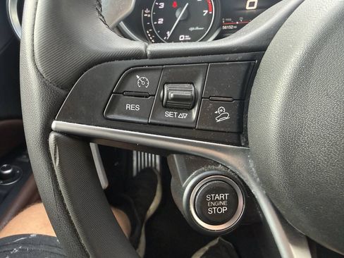 Used 2019 Alfa Romeo Stelvio Sport w/ Quick Order Package 22J Sport AWD/4WD image 23