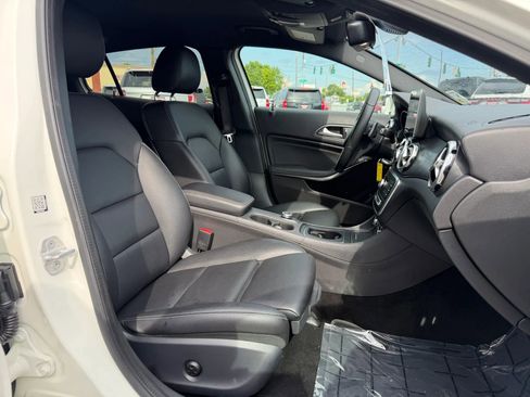 Used 2018 Mercedes-Benz GLA 250 image 11