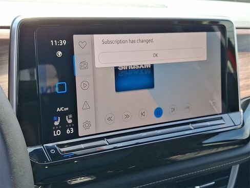 Used 2024 Volkswagen Atlas SEL Premium R-Line image 17