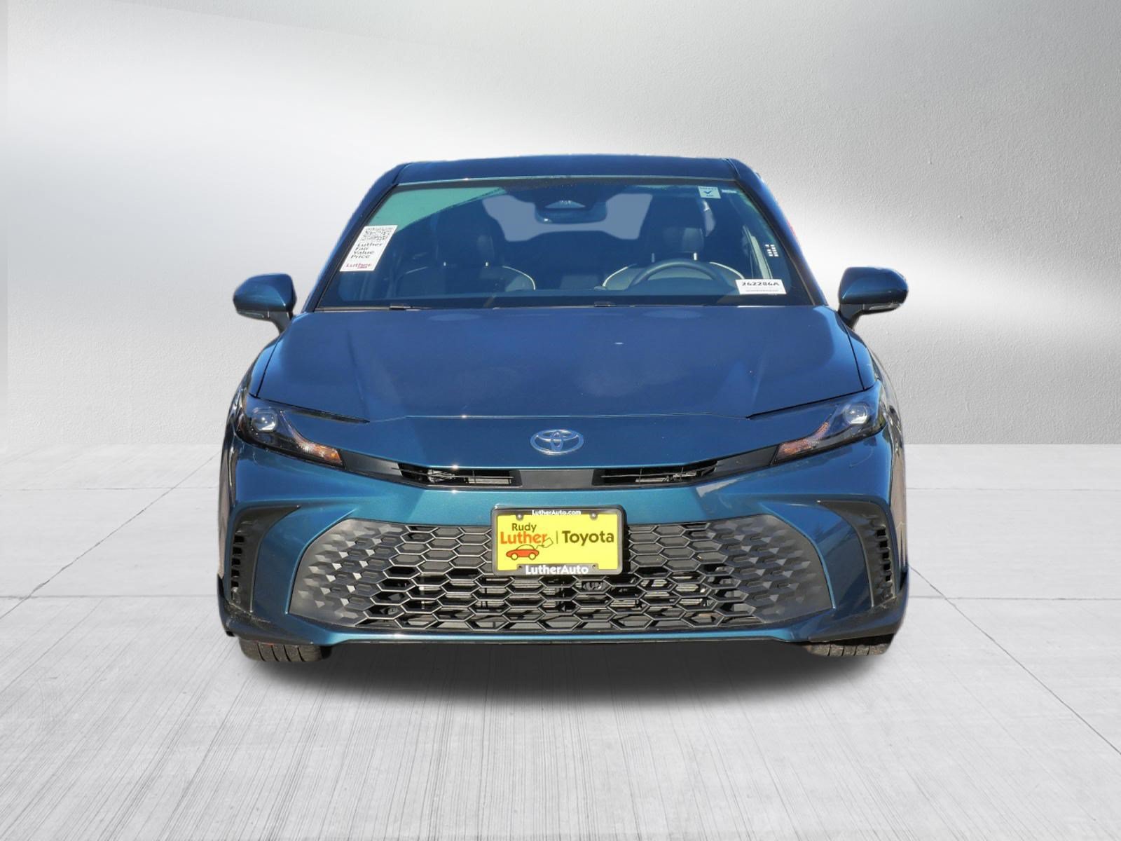Used 2026 Toyota Camry SE w/ Convenience Package FWD image 2