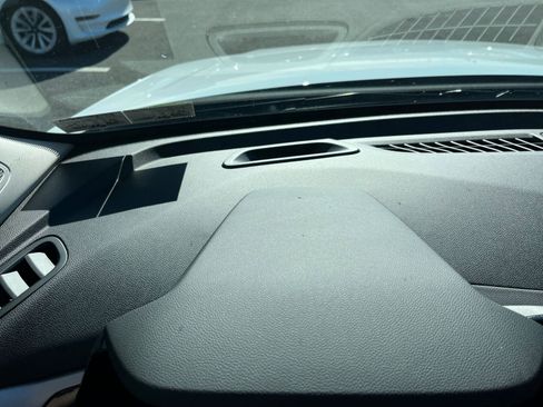 Used 2025 Chevrolet TrailBlazer LT image 31