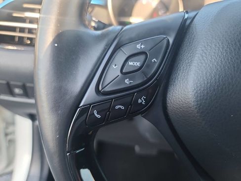 Used 2019 Toyota C-HR XLE image 18