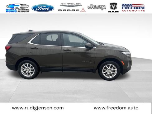 Used 2023 Chevrolet Equinox LT image 3