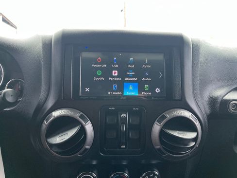 Used 2016 Jeep Wrangler Unlimited Sport w/ Quick Order Package 24S AWD/4WD image 14