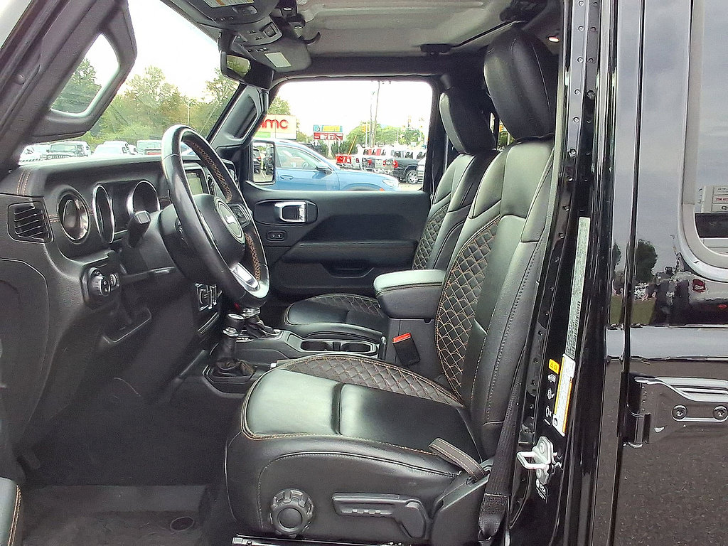 Used 2023 Jeep Gladiator Overland AWD/4WD image 17