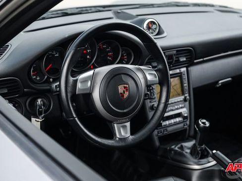 Used 2005 Porsche 911 Carrera image 6