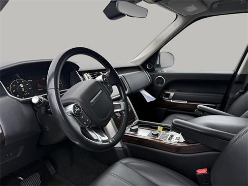 Used 2017 Land Rover Range Rover HSE image 12