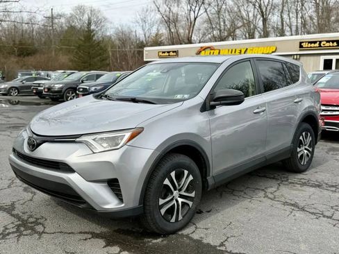 Used 2018 Toyota RAV4 LE w/ All Weather Liner Package image 4