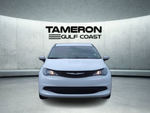 Used 2023 Chrysler Voyager LX FWD image 10